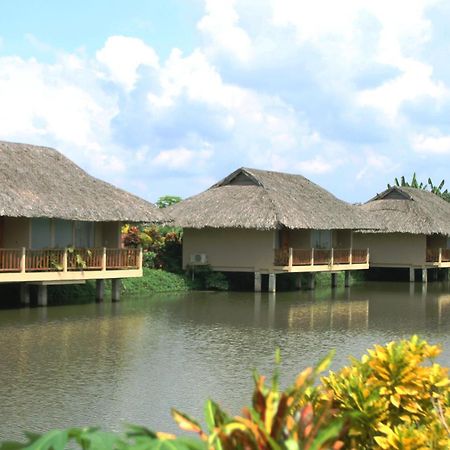 Mekong Riverside Boutique Resort & Spa Кайбе Номер фото