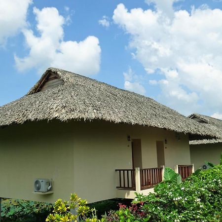 Mekong Riverside Boutique Resort & Spa Кайбе Номер фото