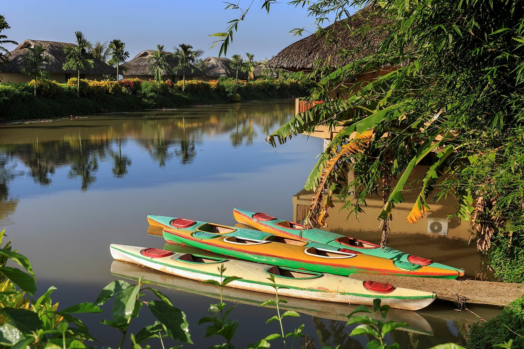 Mekong Riverside Boutique Resort & Spa Кайбе Экстерьер фото